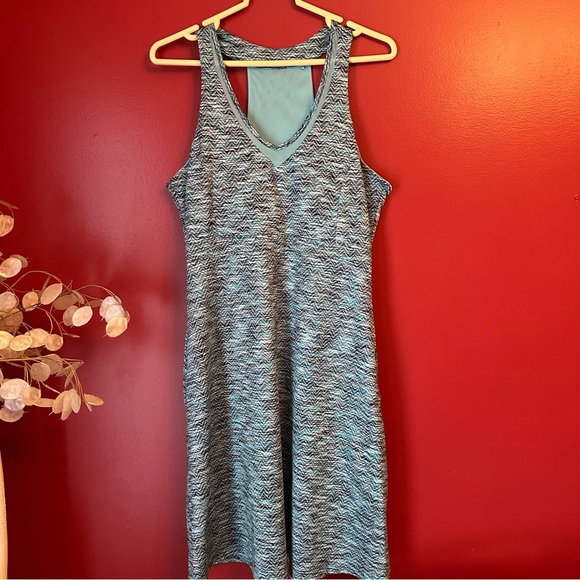 Blue Patterned Sporty Dress - Picture 3 of 5